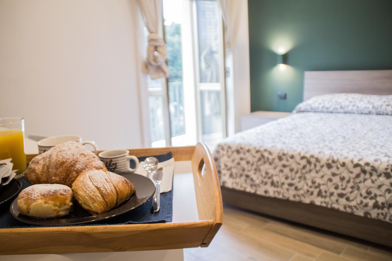 ナポリ Interno 10 Cavour Bed & Breakfast エクステリア 写真