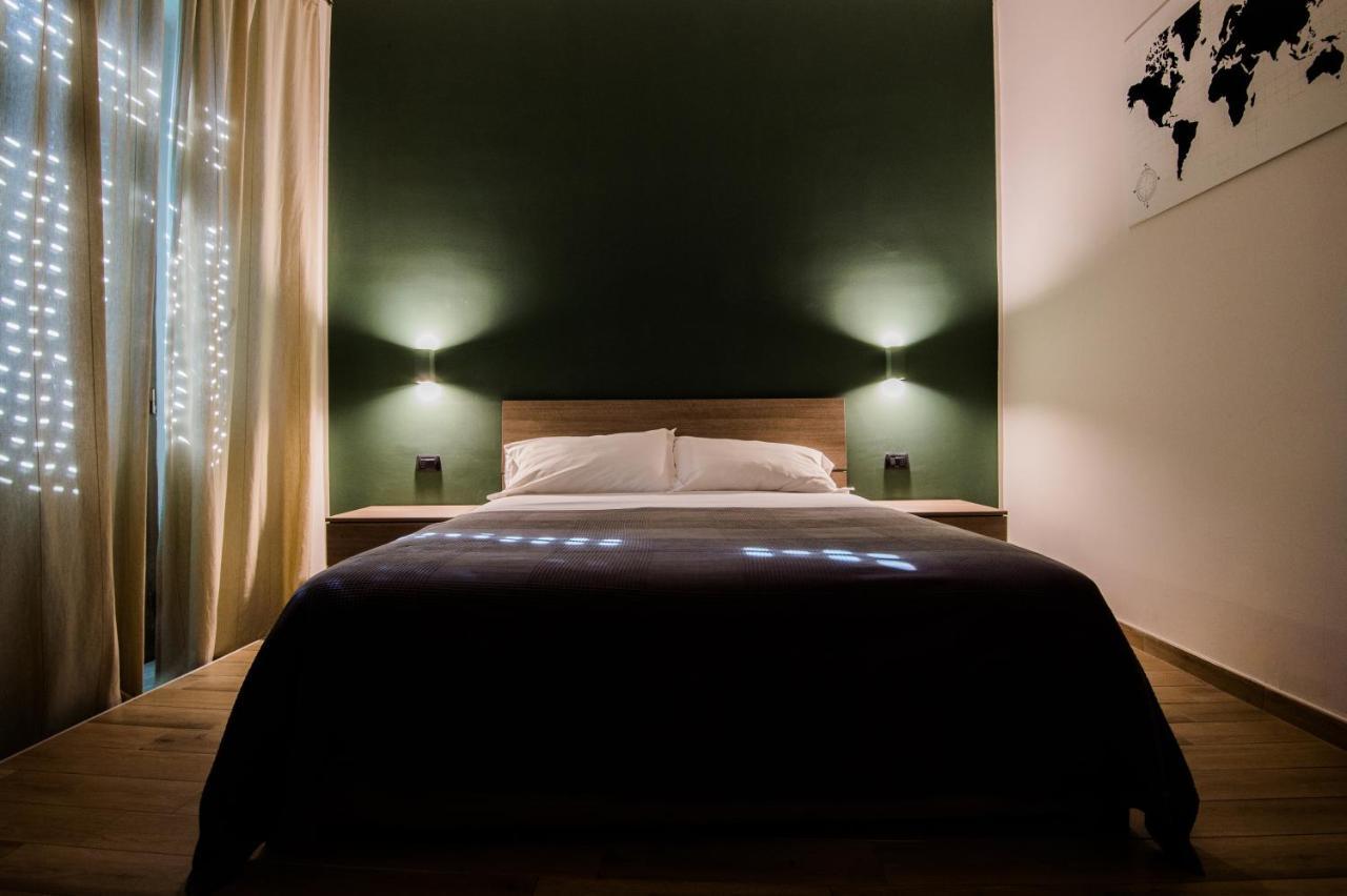 ナポリ Interno 10 Cavour Bed & Breakfast エクステリア 写真